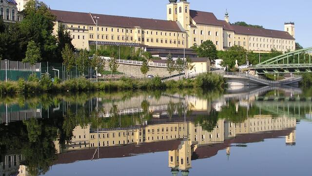 StiftLambachSpiegelung