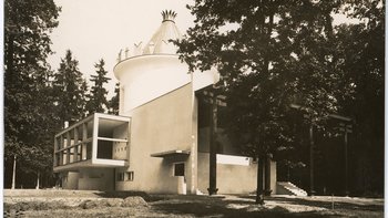 Historische Aufnahme der alten Feuerhalle im Jahr der Fertigstellung 1929