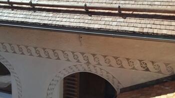 Detail Fenster und Schindeldach