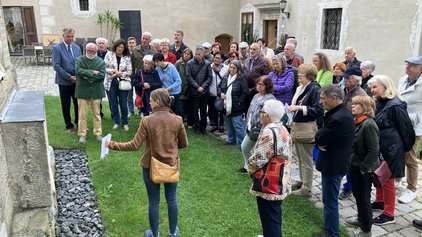 Besucher:innen beim Vortrag