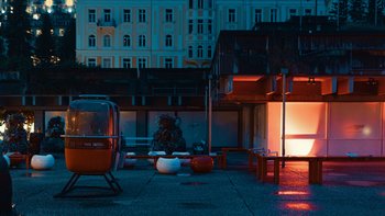 Der Kongressplatz Bad Gastein bei Nacht mit Beleuchtung und Ausstellung