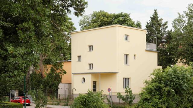Straßenansicht Haus Urwalek.