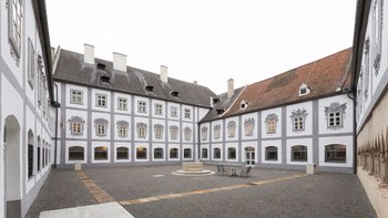 Dominkanerkloster in Krems, Ansicht Kreuzgang-Innenhof