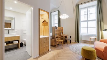Die Hotelzimmer - in ihrer Grundstruktur erhalten, mit neuem Interior Design © Maximilian Haidacher