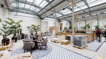Ehemaliger Verteilersaal - Herzmanskysaal mit historisierender Glasdachkonstruktion © Maximilian Haidacher