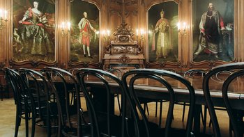 Einblick in den Ahnensaal