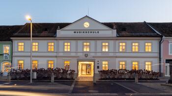 Wiederhergestellte historische Fassade