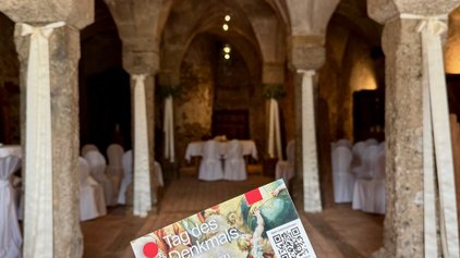 Postkarte zum Tag des Denkmals mit einem Säulengewölbe