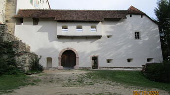 Westfassade verputzt