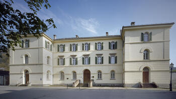 Nordseite des Amtsgebäudes